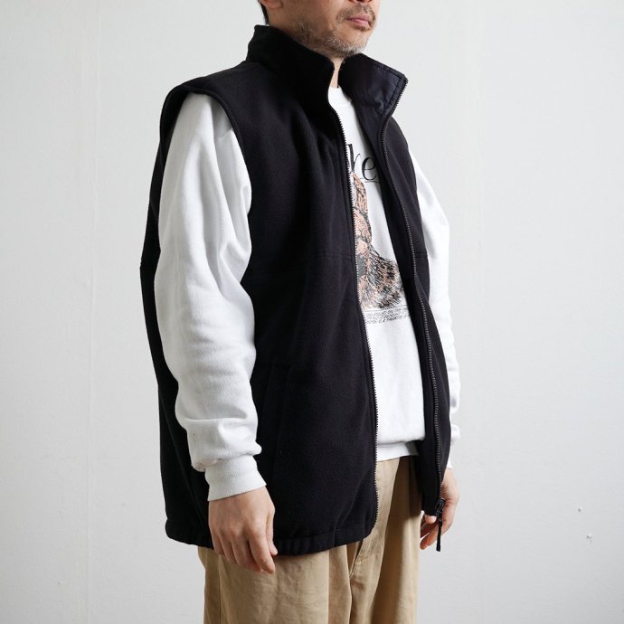 Port Authority / Reversible Charger Vest - Battleship Grey / Black ポートオーソリティ  リバーシブル チャージャーベスト