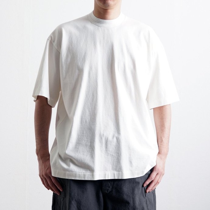 179734268 INNAT / SS TEE - White 硼ȥ꡼T ۥ磻 INNAT05-C01<img class='new_mark_img2' src='https://img.shop-pro.jp/img/new/icons47.gif' style='border:none;display:inline;margin:0px;padding:0px;width:auto;' /> 02