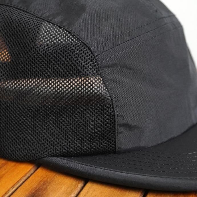 186409428 AS Colour / Active Finn Cap - Black サイドメッシュ ナイロン5パネルキャップ ブラック 02