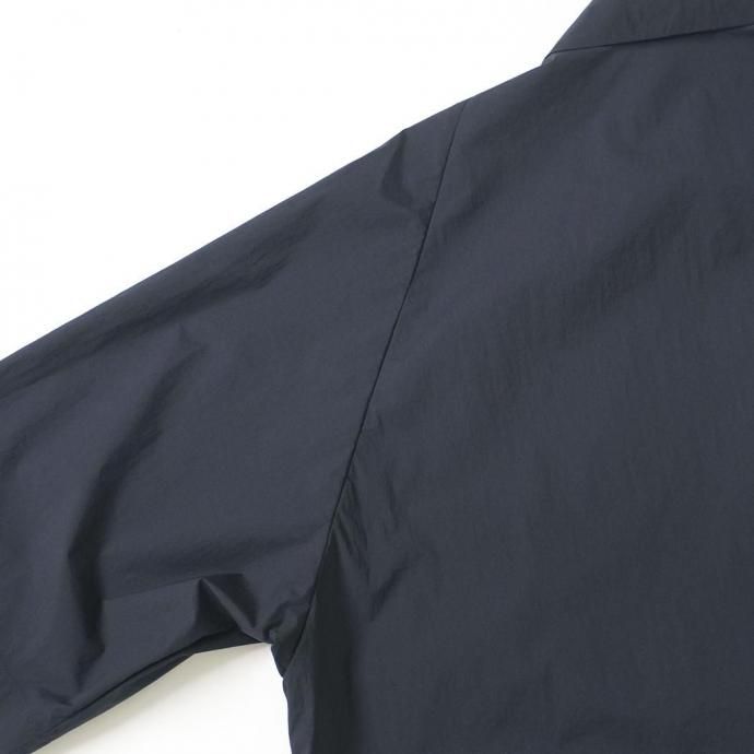 186582616 STILL BY HAND スティルバイハンド / SH01252 - NAVY ナイロン 変形ラグランスリーブ半袖シャツ 02
