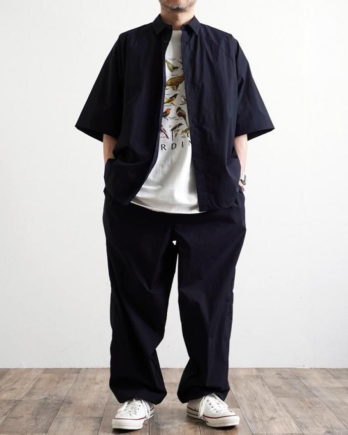 186582616 STILL BY HAND スティルバイハンド / SH01252 - NAVY ナイロン 変形ラグランスリーブ半袖シャツ 02