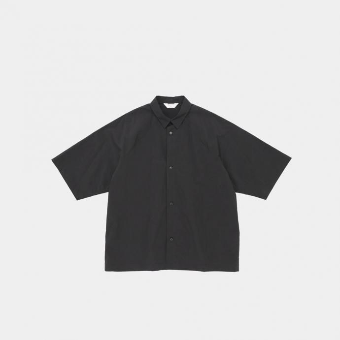 186582717 STILL BY HAND / SH01252 - BLACK ナイロン 変形ラグランスリーブ半袖シャツ 01
