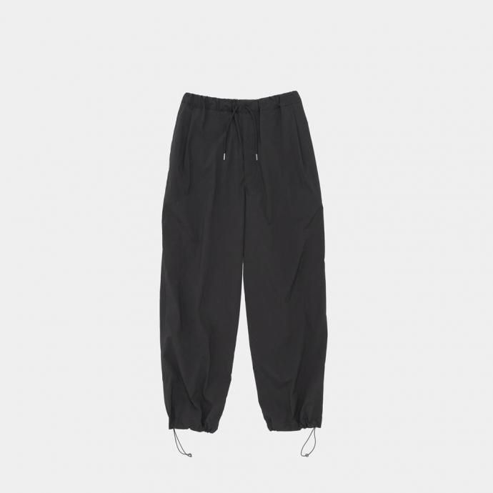 186582936 STILL BY HAND / PT01252 - BLACK ナイロン ワイドイージーパンツ 01
