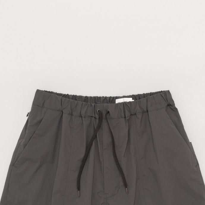 186583086 STILL BY HAND / PT02252 - CHARCOAL BROWN ナイロン イージーショーツ 02