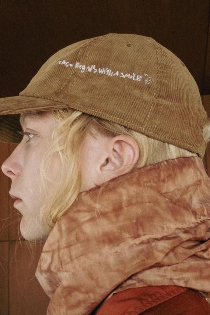 187803858 INNAT / EMBROIDERED CAP - Beige コーデュロイキャップ ベージュ INNAT08-A01 02