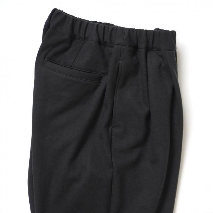 188522911 STILL BY HAND スティルバイハンド / CS04253 - CHARCOAL ウールジャージー 2タックパンツ 02