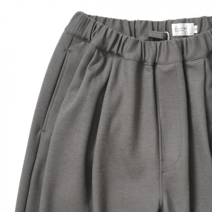 188522926 STILL BY HAND スティルバイハンド / CS04253 - GREIGE ウールジャージー 2タックパンツ 02