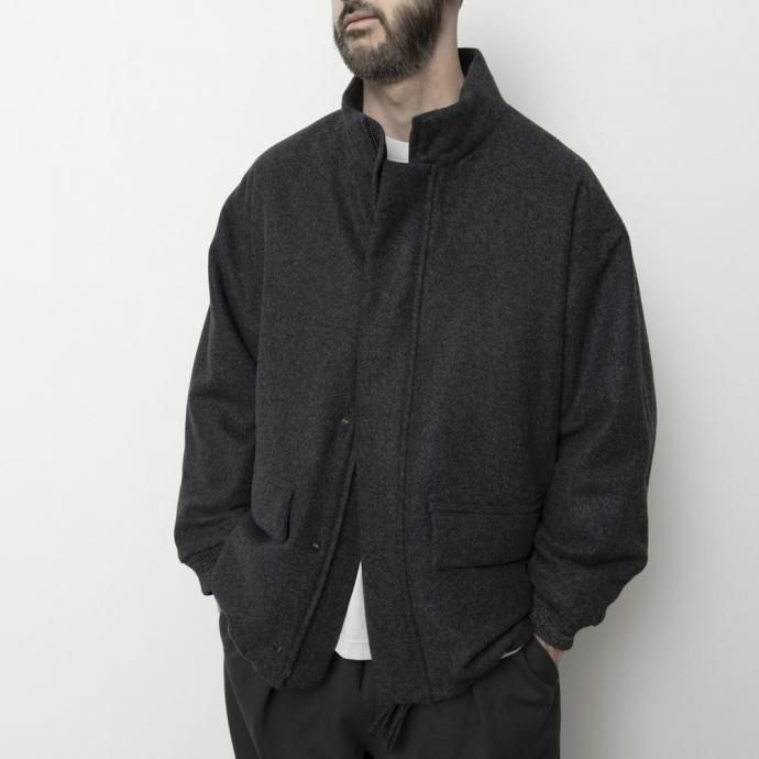 188593918 STILL BY HAND スティルバイハンド / BL07253 - CHARCOAL パデッド ウールブルゾン 02