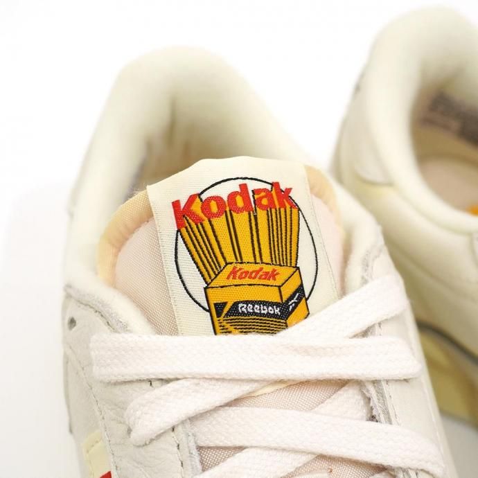 188680033 Reebok x Kodak / CLUB C 85 - Chalk/Cream/Red ꡼ܥå å ֥ 85 100228863 02