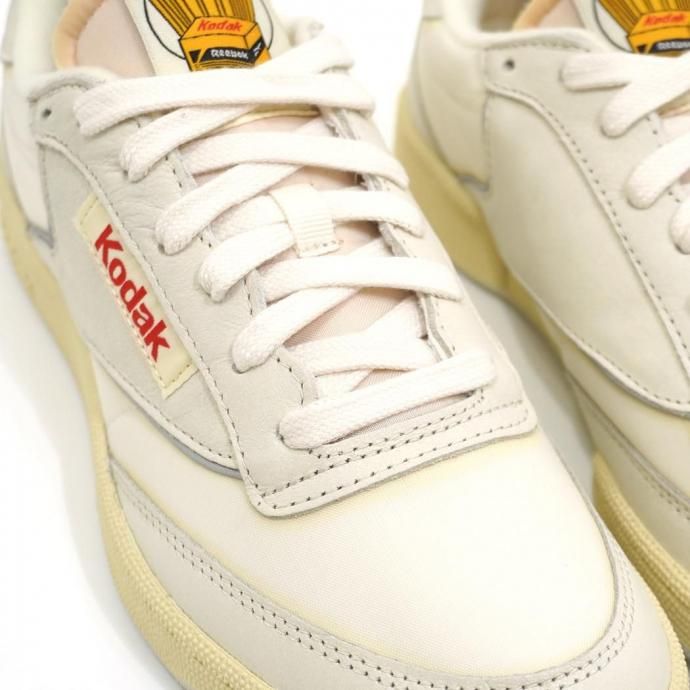 188680033 Reebok x Kodak / CLUB C 85 - Chalk/Cream/Red ꡼ܥå å ֥ 85 100228863 02