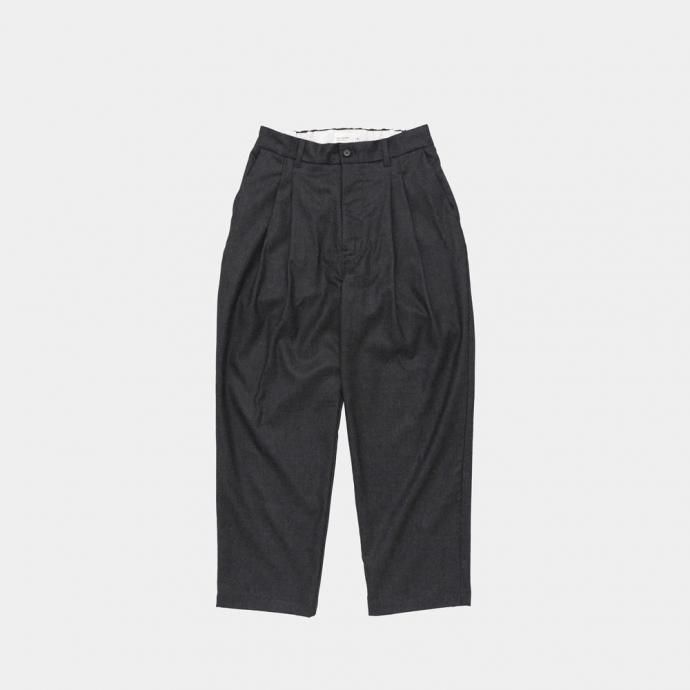 189022306 STILL BY HAND スティルバイハンド / PT04254 - CHARCOAL ウォッシャブルウール スラックス 01