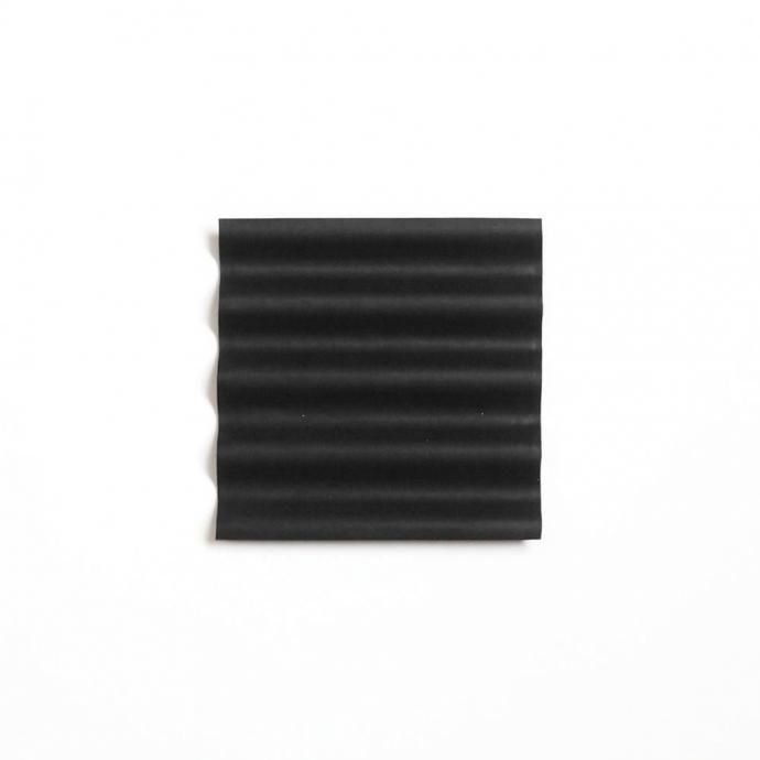 187129368 i ro se / ACC-W01-3 WAVE LEATHER TRAY SQUARE-S  쥶  ȥ쥤 S - BLACK 02