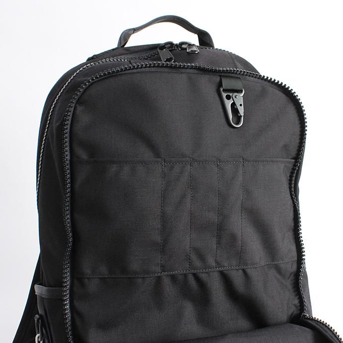 93219601 DEFY / Bucktown Pack - Black バックタウンパック 全2素材<img class='new_mark_img2' src='https://img.shop-pro.jp/img/new/icons47.gif' style='border:none;display:inline;margin:0px;padding:0px;width:auto;' /> 02