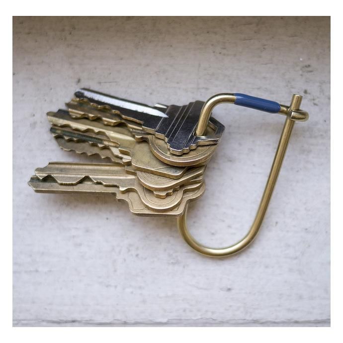 99038061 Craighill / Wilson Keyring - Brass ウィルソンキーリング ブラス<img class='new_mark_img2' src='https://img.shop-pro.jp/img/new/icons47.gif' style='border:none;display:inline;margin:0px;padding:0px;width:auto;' /> 02