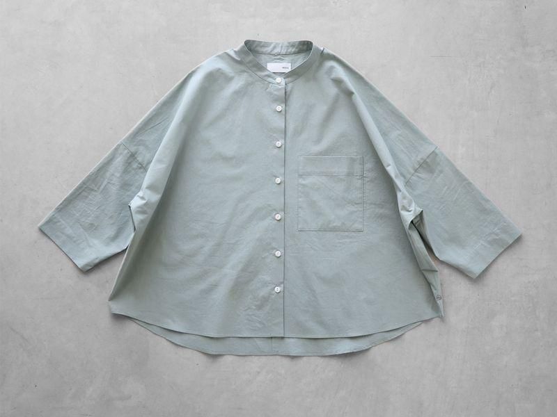 HUIS 8分袖オーガニックコットンバンドカラーブラウス