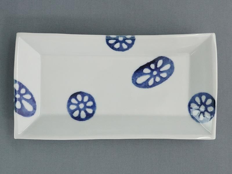 徳永遊心窯 染付印判蓮根 長角皿 九谷焼 東京 南青山の和食器専門店 うつわ大福の通販サイト 徳永遊心窯 染付印判蓮根 長角皿 九谷焼 東京 南青山の和食器専門店 うつわ大福の通販サイト