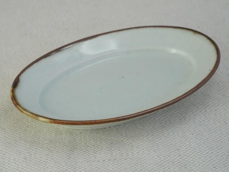 李朝高麗陽刻紋　小皿 李朝（大越国） 青磁陽刻皿 | 骨董と詩学 Antique & Poetics