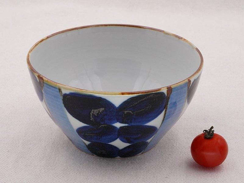 青色の球形陶器 小林巧征 藍四つ葉 4.5寸ボウル | 九谷焼 | 東京 南青山の和食器