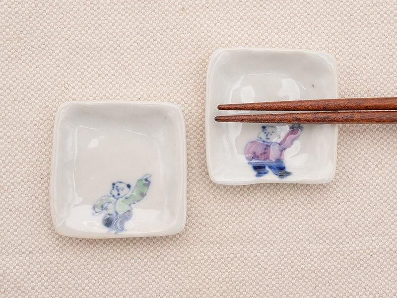 堀畑蘭 色絵箸持ち唐子 箸置豆皿 1 （2個セット） | 九谷焼