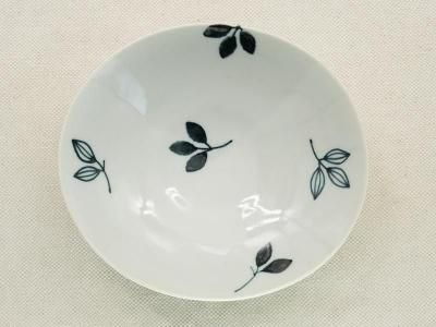 堀畑蘭さん 堀畑蘭 | 九谷焼 | 東京 南青山の和食器専門店 うつわ大福の通販