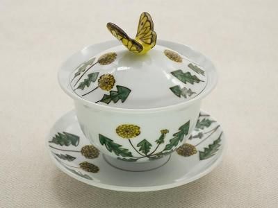 純銀七宝　花蝶図　蓋物　353g 純銀七宝 花蝶図 蓋物 353g 美術品・アンティーク・コレクション