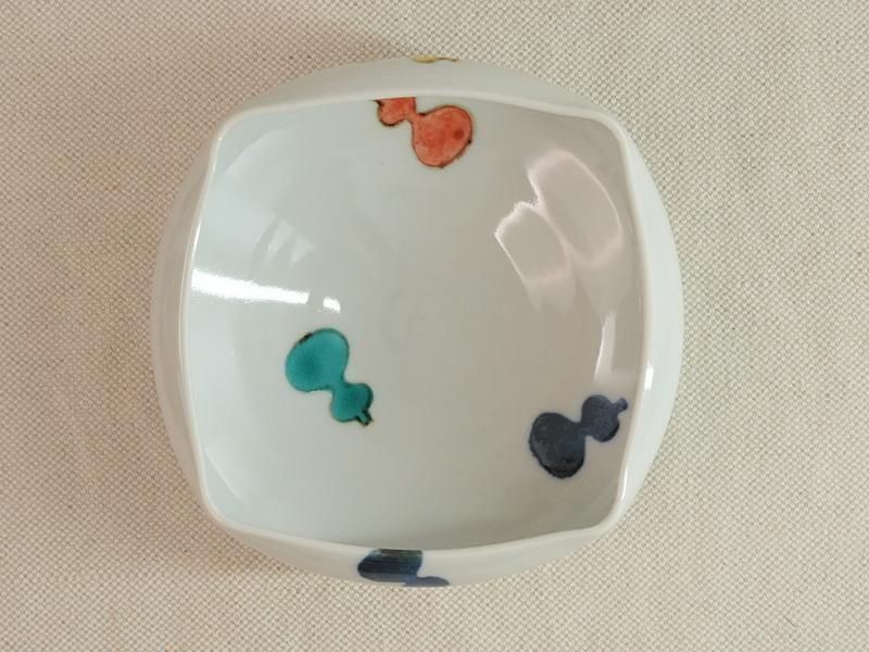 徳永遊心さん　ひょうたんの四角いお鉢3客　九谷青窯 徳永遊心窯 色絵ひょうたん 4.5寸四方鉢 | 九谷焼 | 東京 南青山