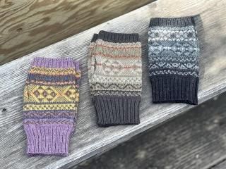 <img class='new_mark_img1' src='https://img.shop-pro.jp/img/new/icons14.gif' style='border:none;display:inline;margin:0px;padding:0px;width:auto;' />Nine TailorMugwort Armwarmer