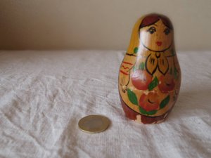 ヴィンテージ 水玉ショールのマトリョーシカ・VINTAGE OLD Matyoshka Russian nesting doll