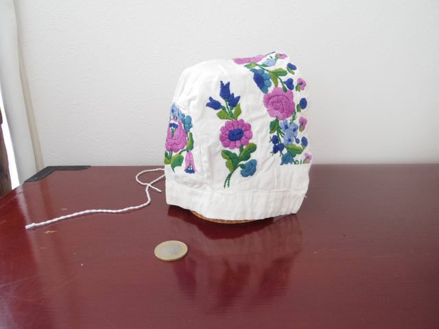 ハンガリー ビンテージ カロチャ 刺繍 ボンネ 帽子 民族衣装 Hungary embroidely hat- ～ヨーロッパ 蚤の市～ 西欧 東欧  雑貨 ピーパチ アンティーク PIPACS ANTIQUES