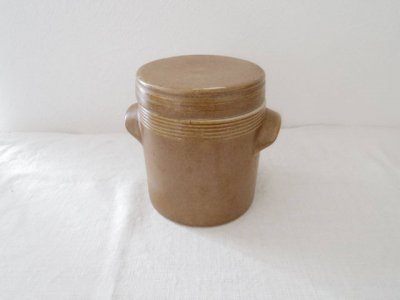 ベルギー 陶器 キャニスター 耳 蓋付き ・Belgium pottery brown container with rid