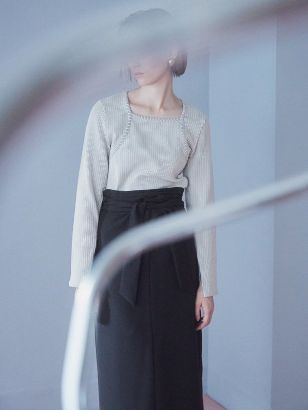 [UN-SOPHIE]FRILL STRIPE SQUARE NECK TOPS / GRAY