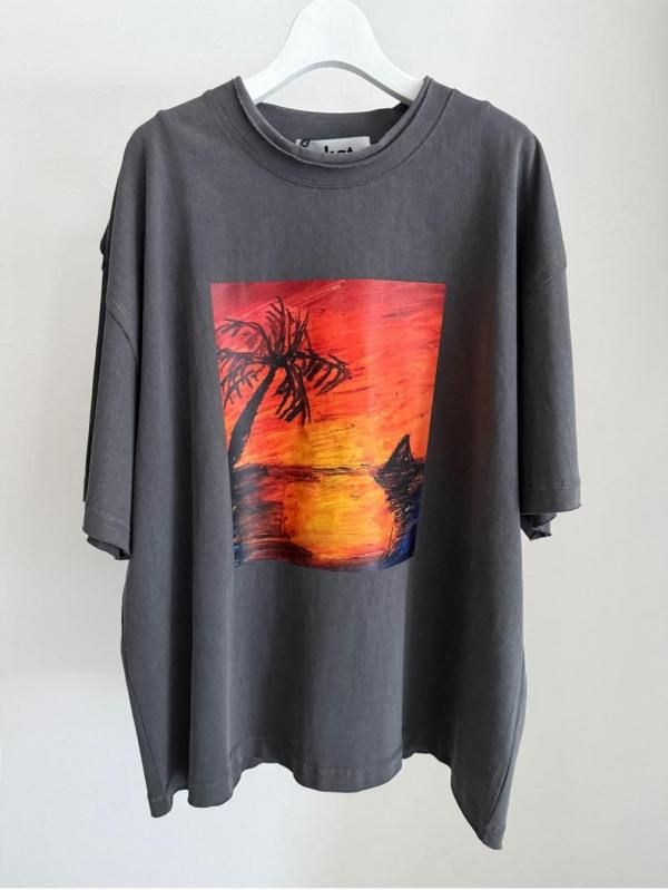 [EKAT (UNISEX)] BEACH ART PRINT T-SHIRT 