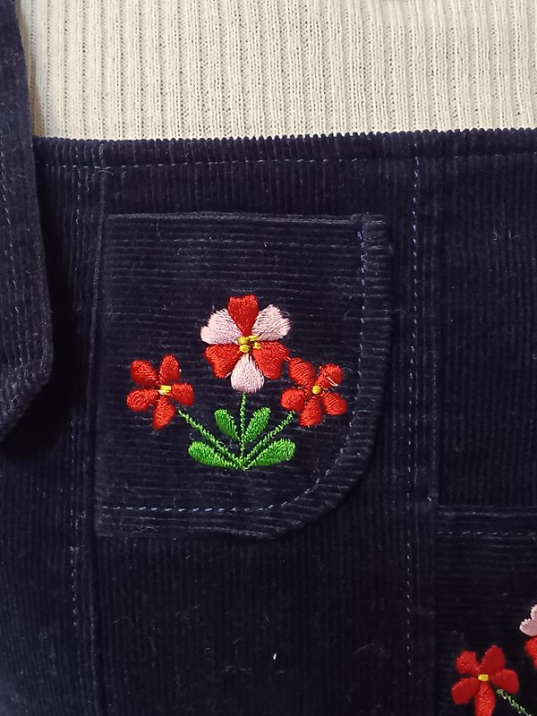 レトロお花刺繍♪ダークネイビーコーデュロイワンピ -