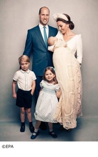 英国王室 ジョージ王子とお揃い アマイアキッズ 子供服 ブルーパイピング シャツ 半袖 サイズ展開 3 8歳 Alice London アリスロンドン 英国雑貨の店 イギリス伝統品から雑貨まで揃ったセレクトショップです 英国王室 ジョージ王子とお揃い アマイアキッズ 子供服 ブルーパイピング シャツ 半袖 サイズ展開 3 8歳 Alice London アリスロンドン 英国雑貨の店 イギリス伝統品から雑貨まで揃ったセレクトショップです