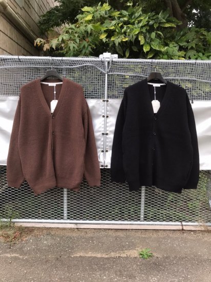 UNIVERSAL PRODUCTS《ユニバーサルプロダクツ》CARDED MERINO WOOL