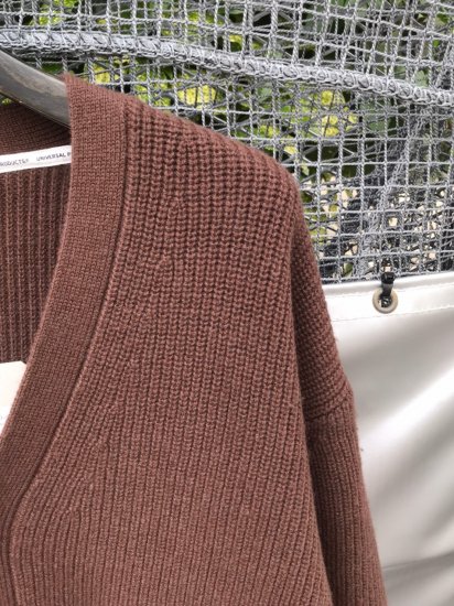 UNIVERSAL PRODUCTS《ユニバーサルプロダクツ》CARDED MERINO WOOL