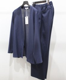 MARKA <BR>MINIMALIST CARDIGAN&STITCHLESS TROUSERS - RECYCLE POLYESTER WOOL MESH -(BLUE)(SET UP) 