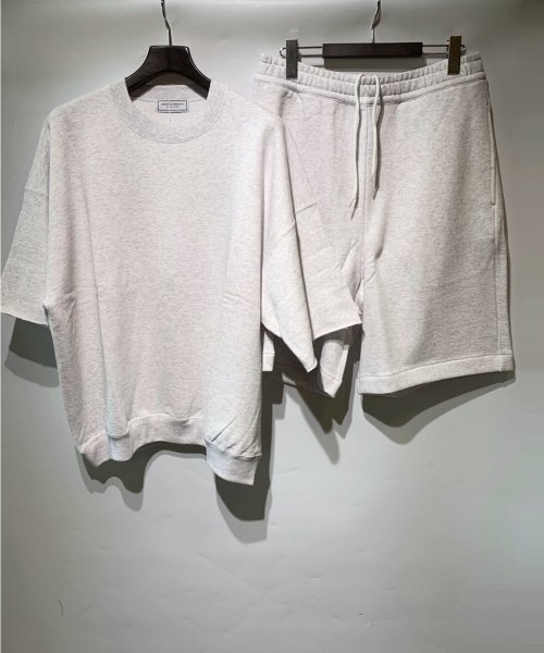 UNIVERSAL PRODUCTS《ユニバーサルプロダクツ》- YAAH SWEAT SHORTS