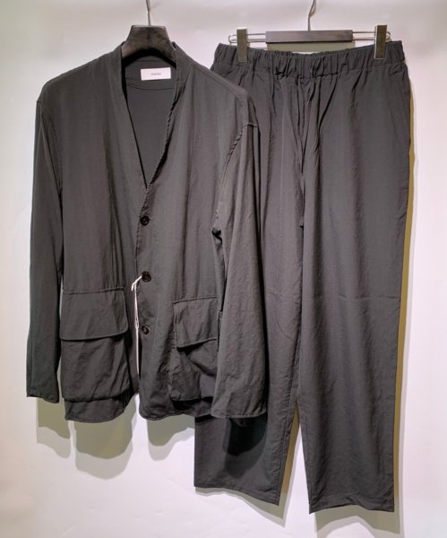 marka《マーカ》COCOON FIT EASY PANTS -2/90 WOOL TROPICAL(M22B