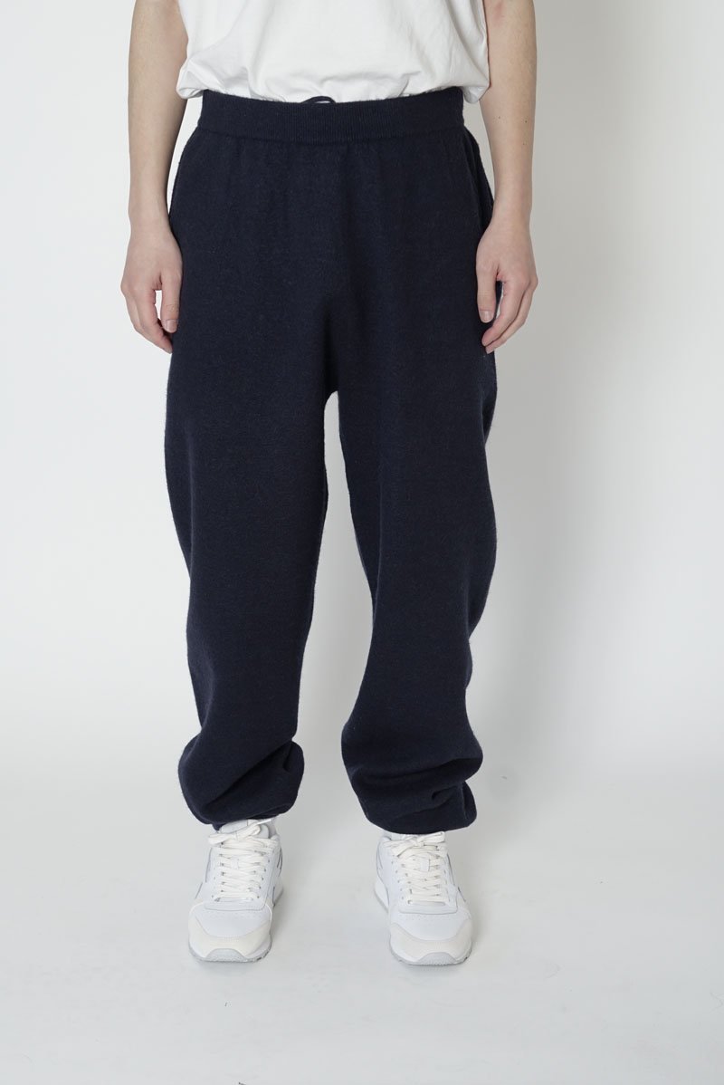 UNIVERSAL PRODUCTS《ユニバーサルプロダクツ》FELTED MERINO WOOL KNIT PANTS(233-60204) |  公式通販 | BlackSheep【ブラックシープ】Official Online Store