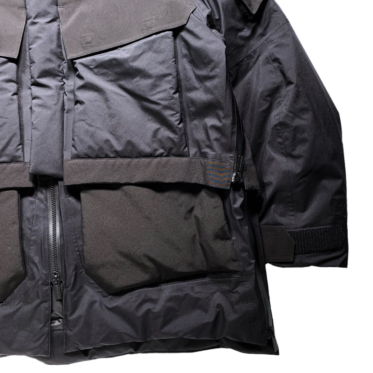 WhiteMountaineering《ホワイトマウンテニアリング》GORE-TEX 30D