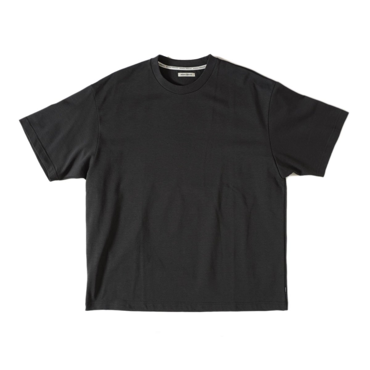 UNIVERSAL PRODUCTS<BR>S/S T-SHIRT(CHARCOAL)