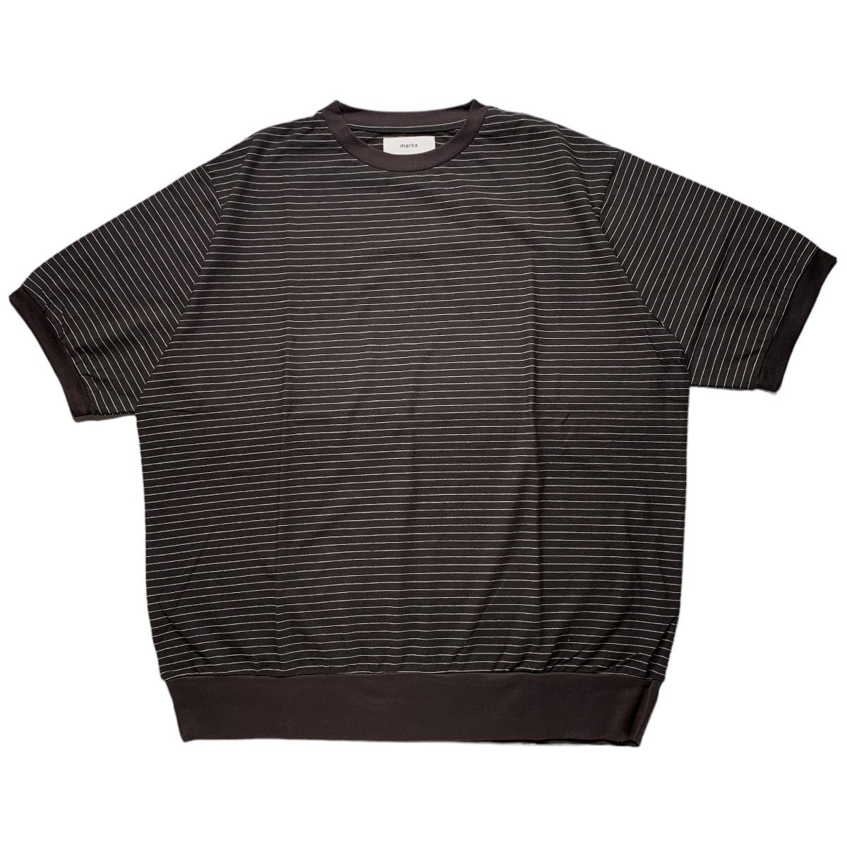 marka <BR>CREW NECK S/S - 30/1 ORGANIC COTTON HIGH TWISTED KNIT -(CHARCOAL)