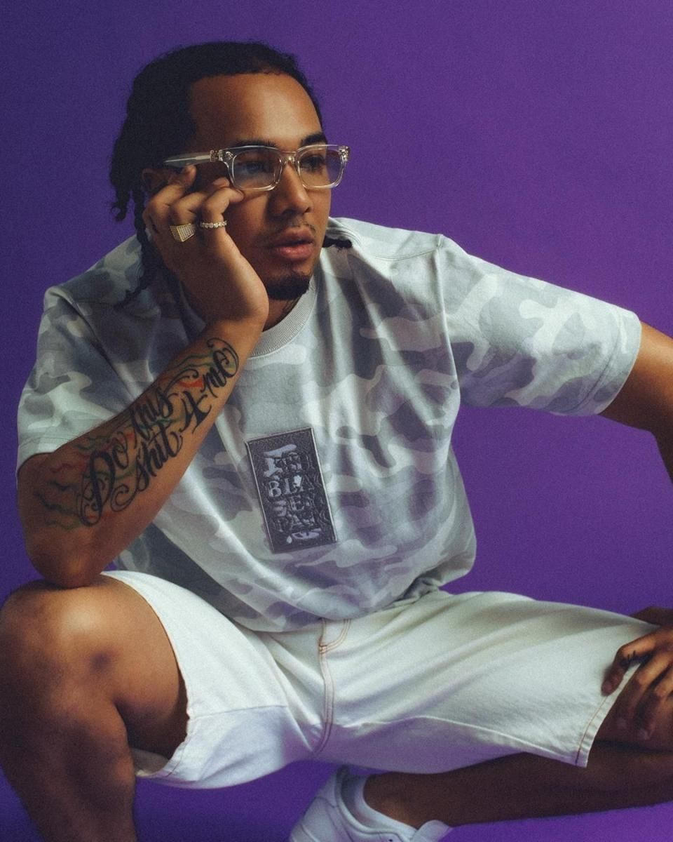 BlackEyePatch《ブラックアイパッチ》HWC LABEL EMBROIDERED TEE