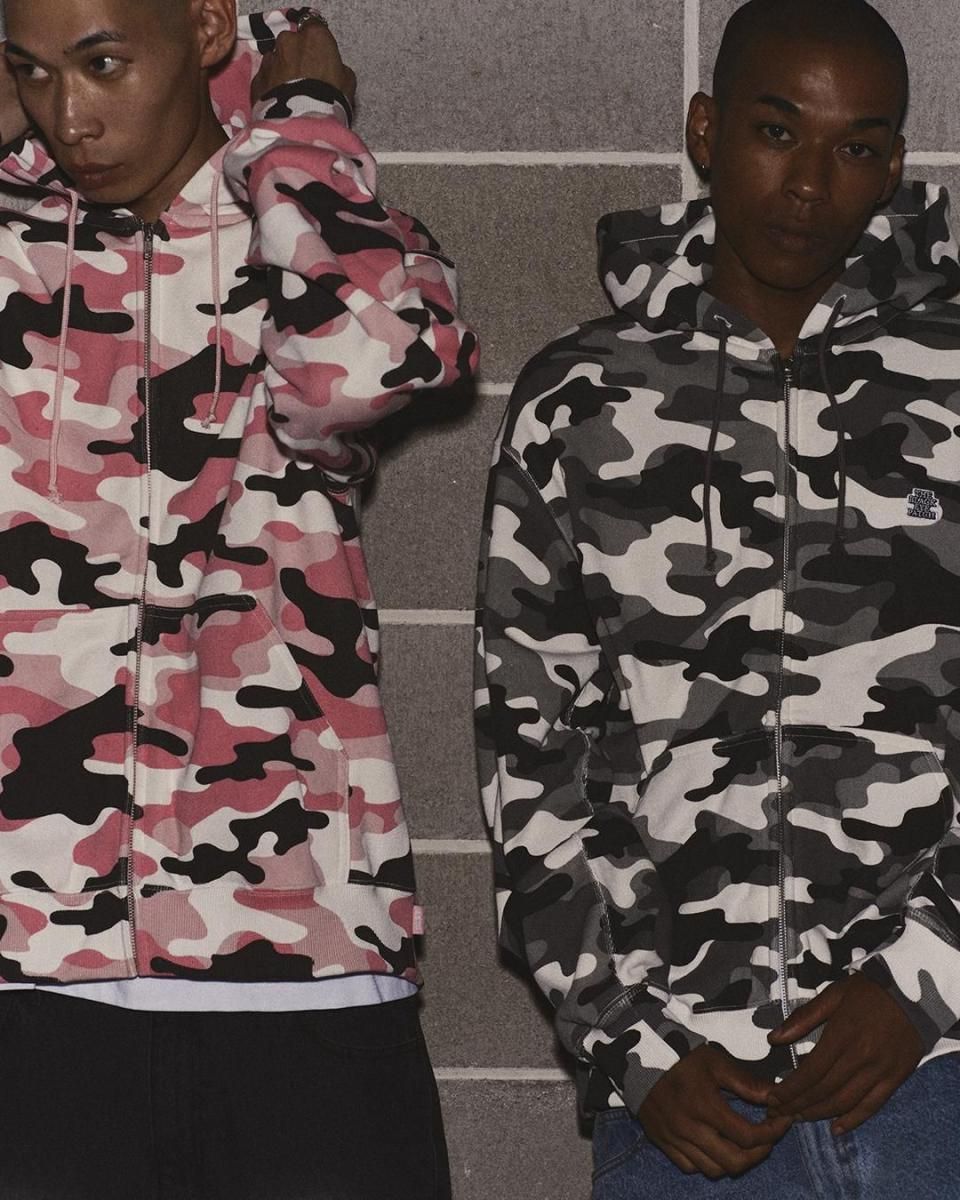 BlackEyePatch《ブラックアイパッチ》SMALL OG CAMO ZIP HOODIE