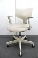 <{$productlist[num].name}>
