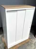 <{$productlist[num].name}>