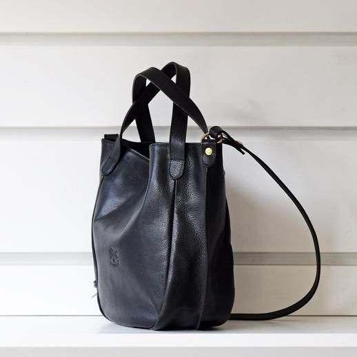 【美品】IL BISONTE イルビゾンテ 2way ショルダーバッグ BK IL BISONTE イルビゾンテ ショルダーバッグ レディース