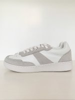 <img class='new_mark_img1' src='https://img.shop-pro.jp/img/new/icons50.gif' style='border:none;display:inline;margin:0px;padding:0px;width:auto;' />A.P.C. SNEAKERS ( FRANCE ) PLAIN SNEAKER