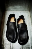 Aurora Shoes ( N.Y.C. ) Middle English